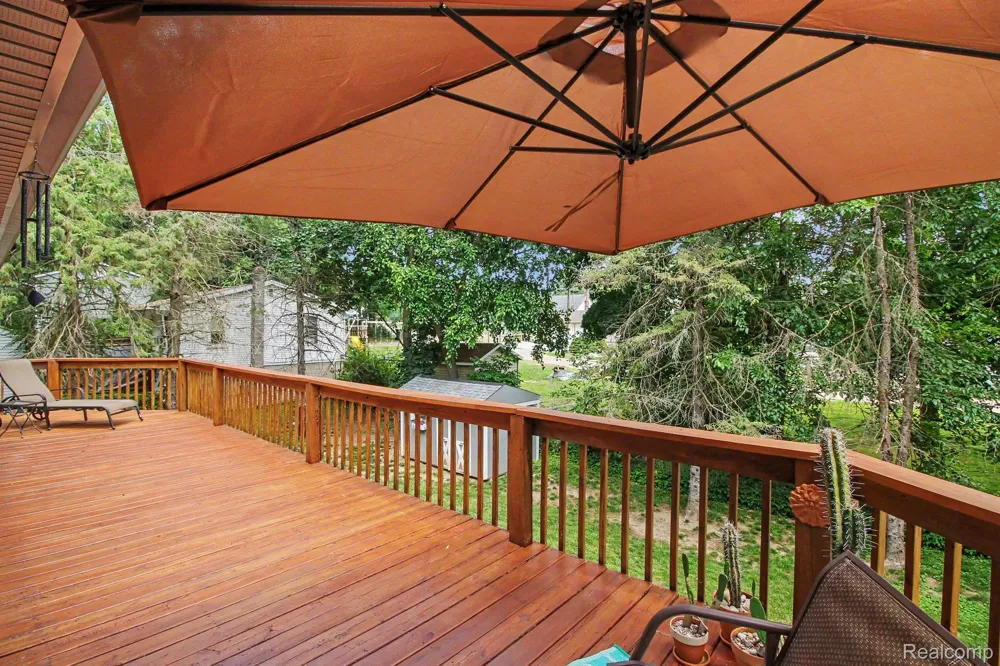 11372 Outer Drive Putnam Township, MI 48169