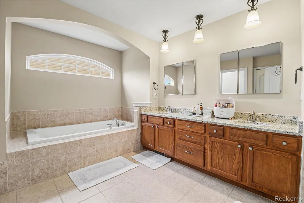 49847 Parkside Drive Northville Township, MI 48168
