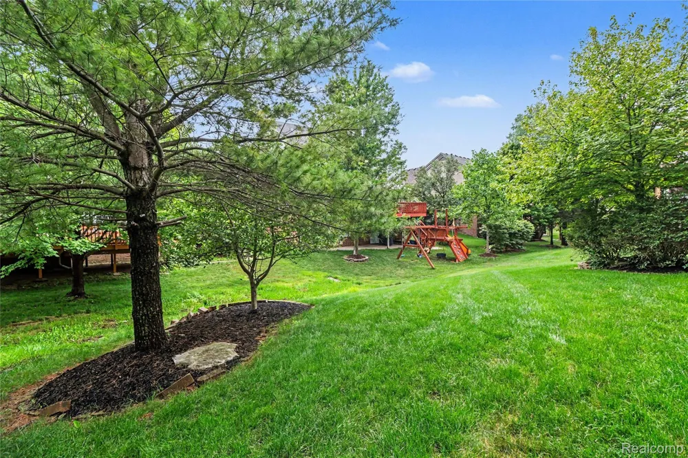 49847 Parkside Drive Northville Township, MI 48168