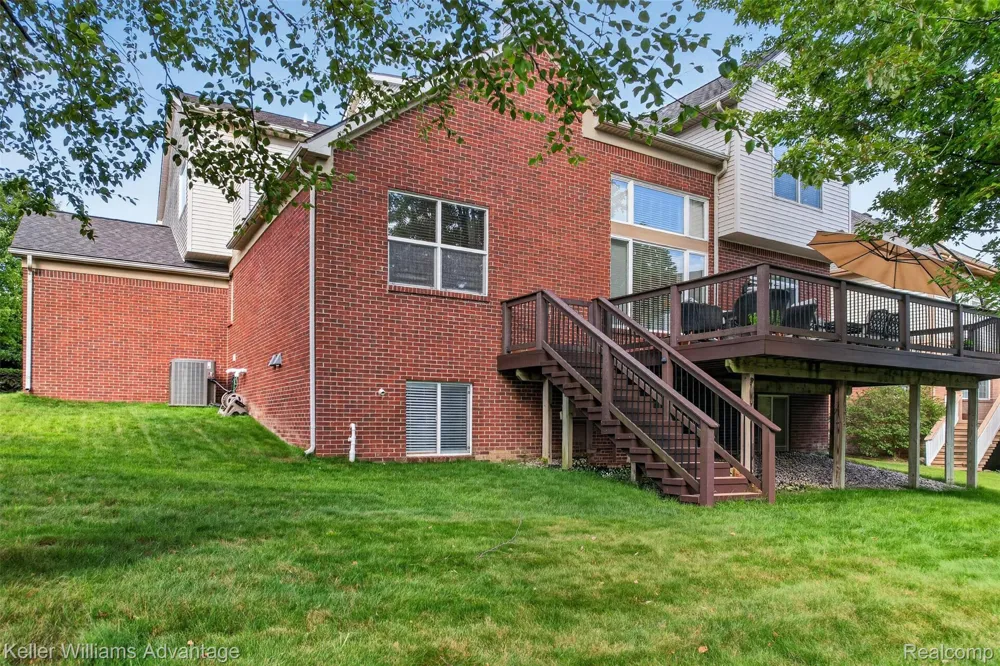 16971 Algonquin Drive Northville Township, MI 48168