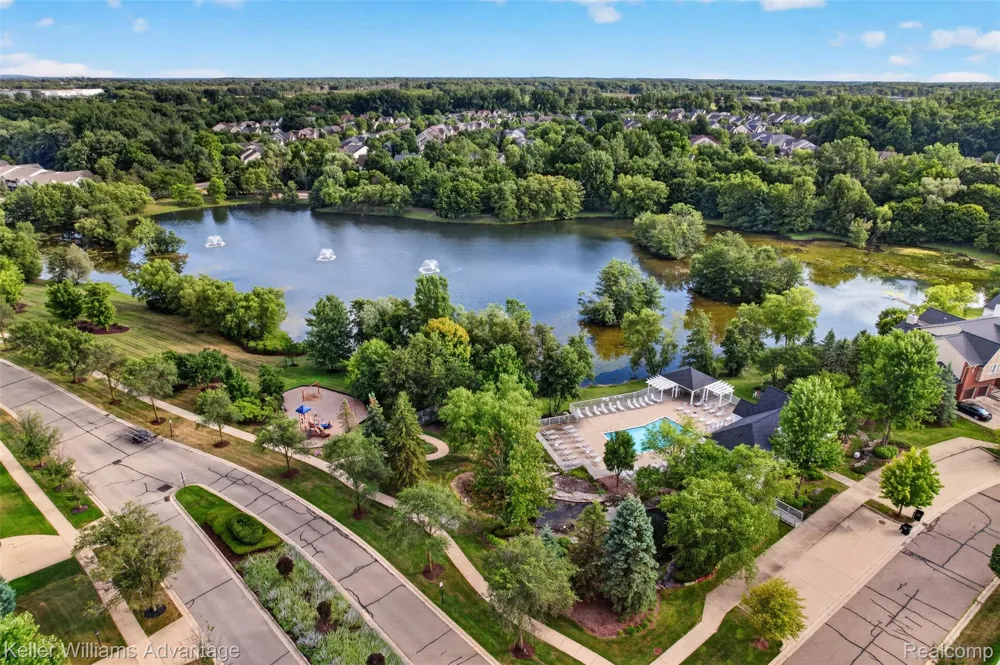 16971 Algonquin Drive Northville Township, MI 48168