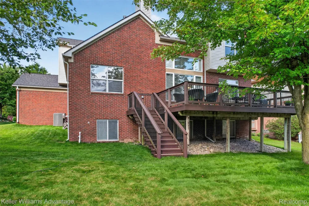16971 Algonquin Drive Northville Township, MI 48168