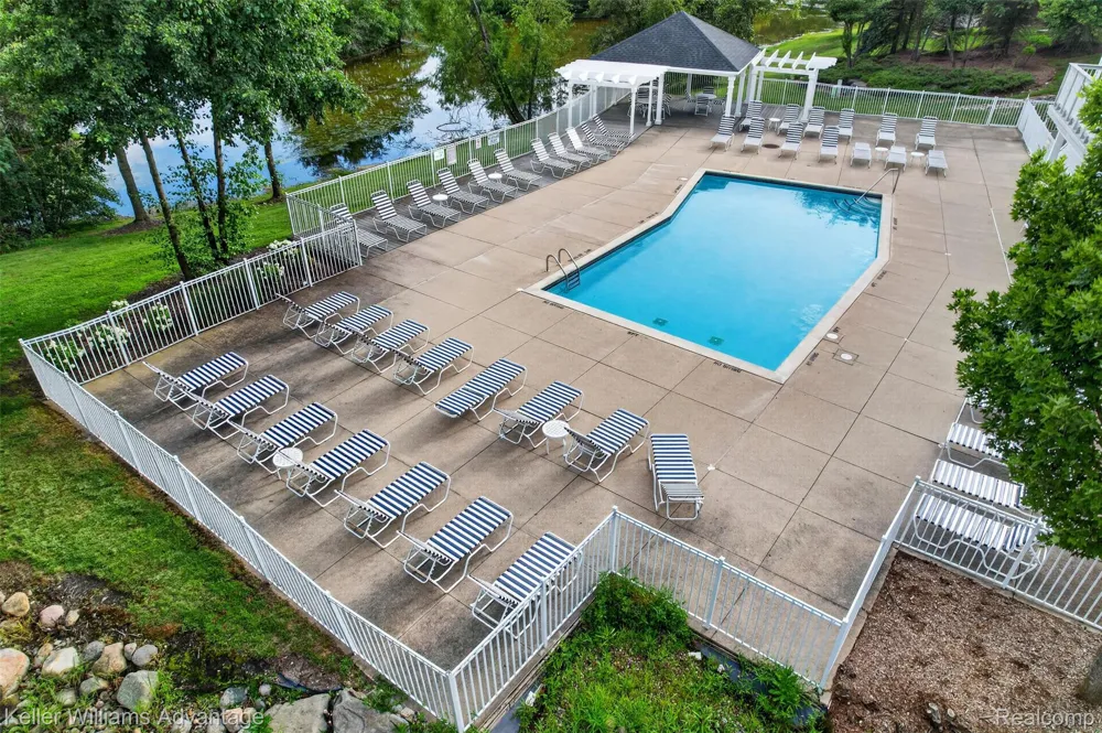 16971 Algonquin Drive Northville Township, MI 48168