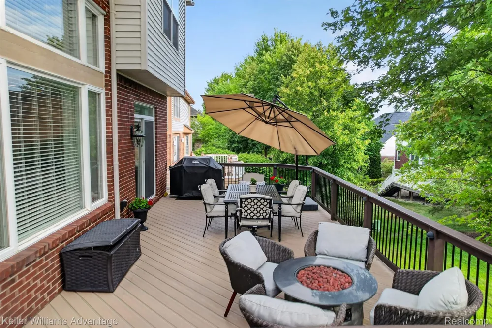 16971 Algonquin Drive Northville Township, MI 48168
