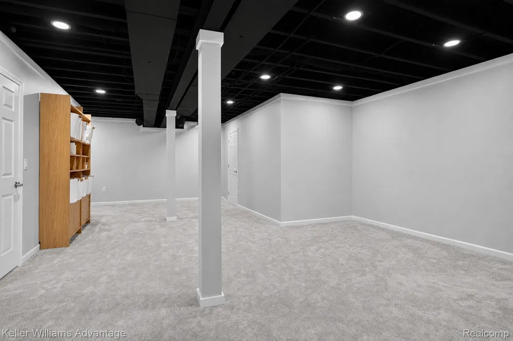 16971 Algonquin Drive Northville Township, MI 48168