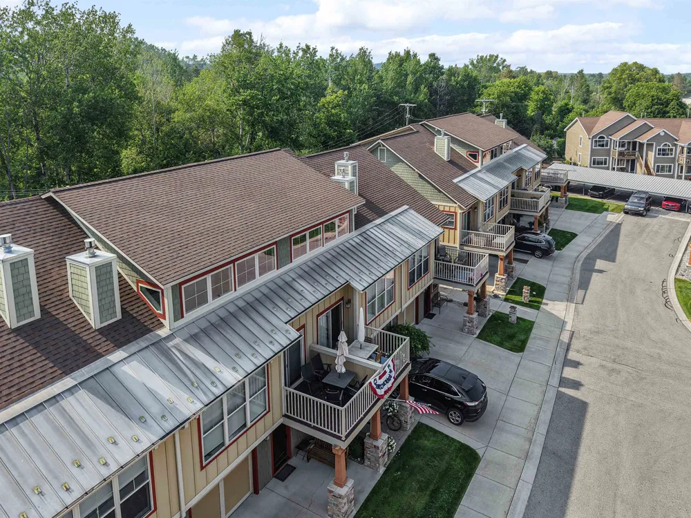 13802 S West Bayshore Drive Elmwood Charter Township, MI 49684