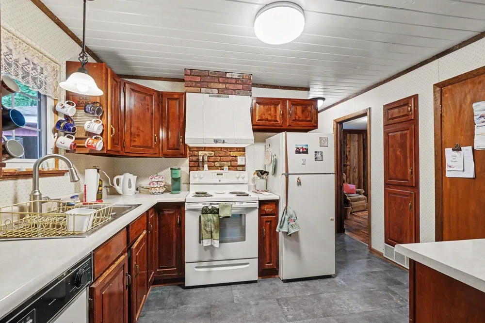 2392 Fern Court Lincoln Township, MI 48622