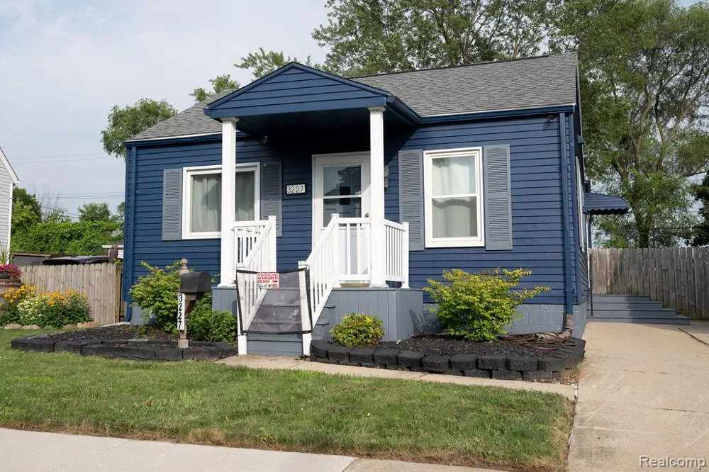 3227 Charles Street Trenton City, MI 48183
