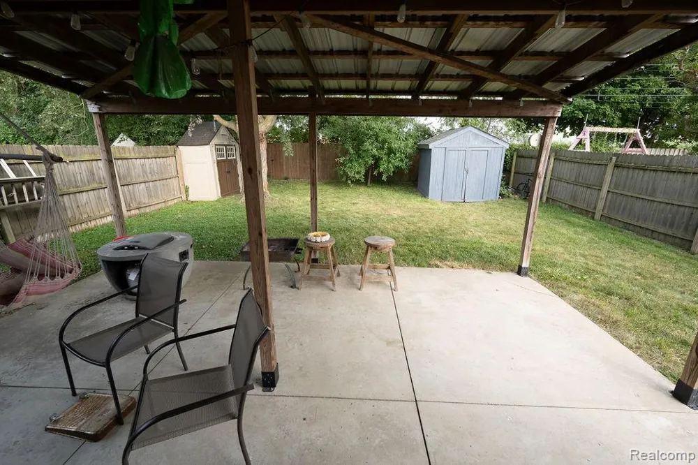3227 Charles Street Trenton City, MI 48183