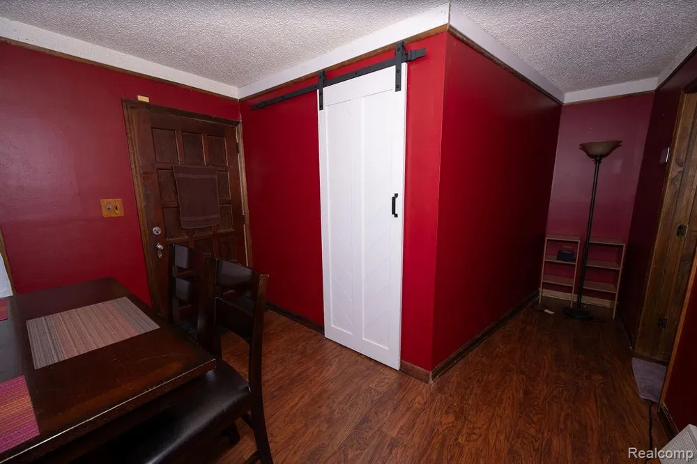 3227 Charles Street Trenton City, MI 48183