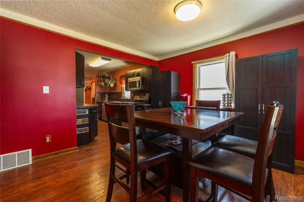 3227 Charles Street Trenton City, MI 48183
