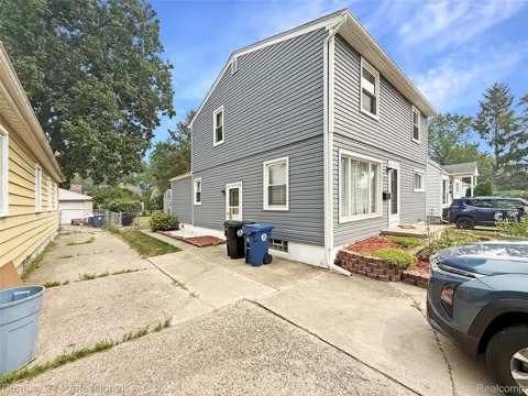 18424 Glenmore