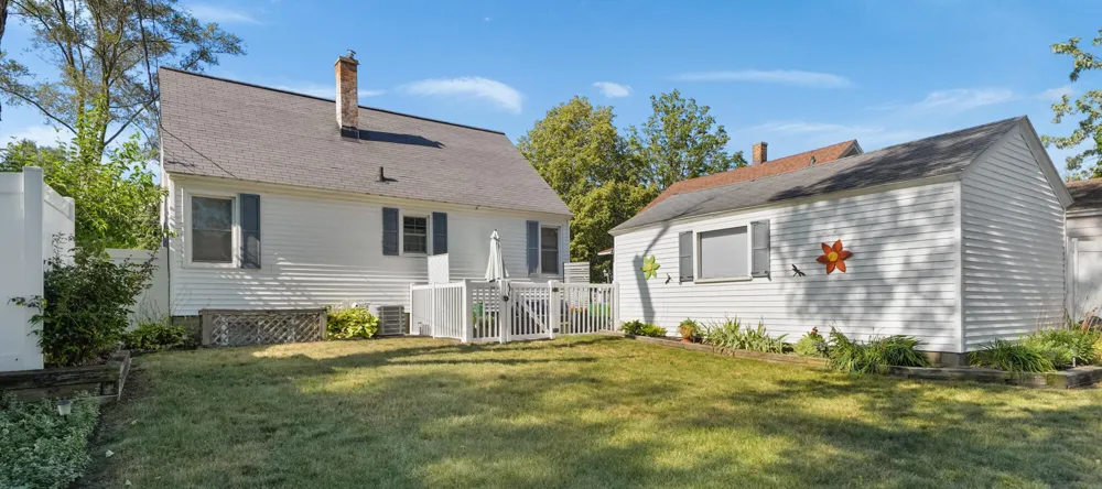 272 W 23rd Street Holland City, MI 49423