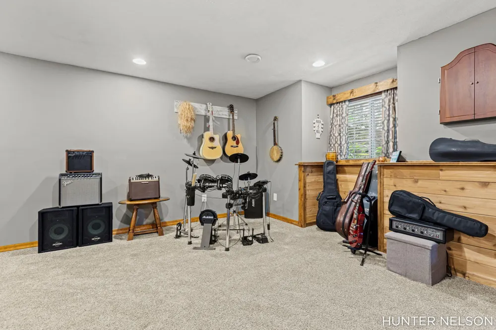 3160 Cottage Court Algoma Township, MI 49319