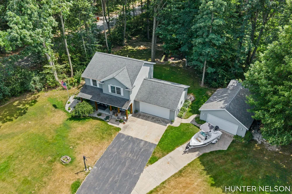 3160 Cottage Court Algoma Township, MI 49319