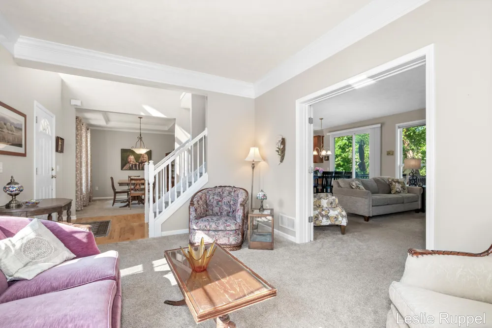 2643 Arbor Chase Drive NE Grand Rapids Charter Township, MI 49525