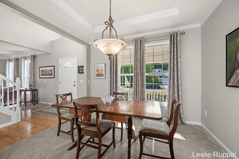 2643 Arbor Chase Drive NE Grand Rapids Charter Township, MI 49525