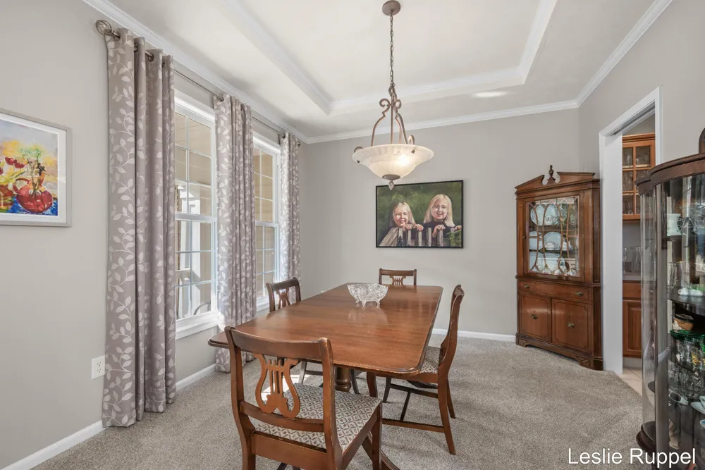 2643 Arbor Chase Drive NE Grand Rapids Charter Township, MI 49525