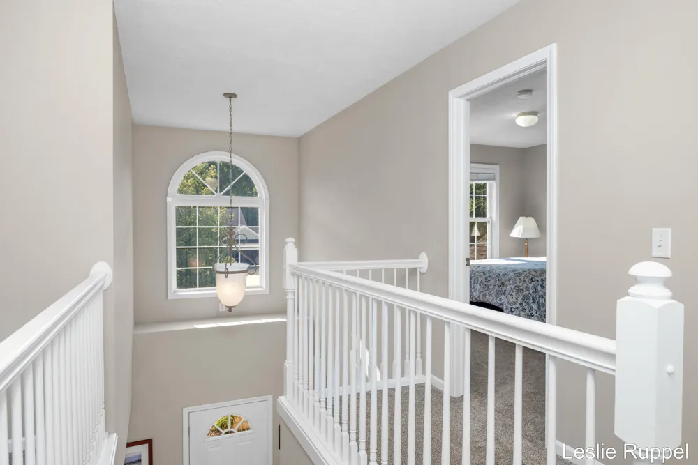 2643 Arbor Chase Drive NE Grand Rapids Charter Township, MI 49525