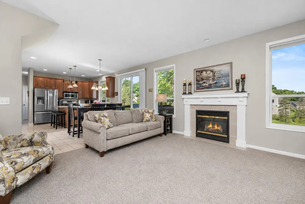2643 Arbor Chase Drive NE Grand Rapids Charter Township, MI 49525
