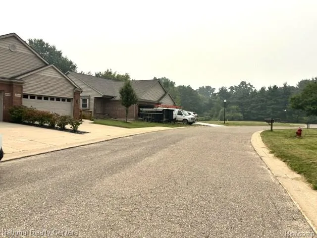 809 Chelsea Ridge Court Howell City, MI 48843