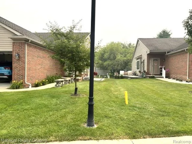 809 Chelsea Ridge Court Howell City, MI 48843