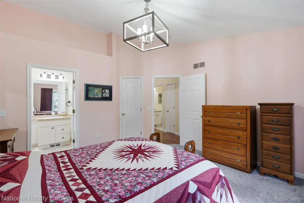 809 Chelsea Ridge Court Howell City, MI 48843