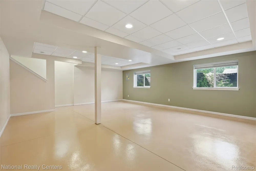 809 Chelsea Ridge Court Howell City, MI 48843