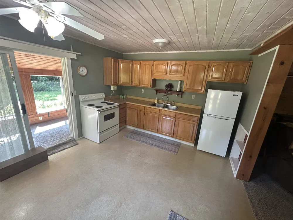 2851 Cedar River Road Chestonia Township, MI 49659