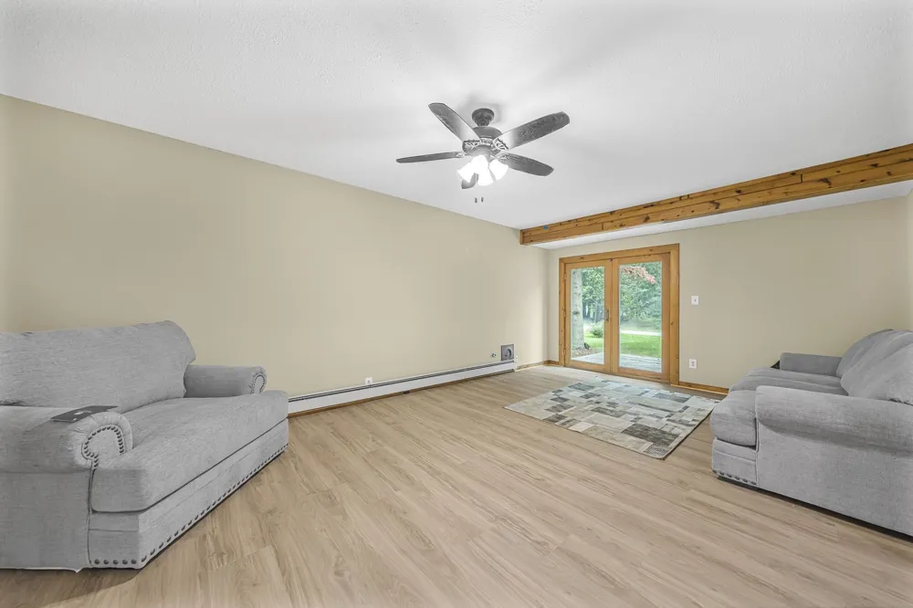 6586 Betsie River Road Grant Township, MI 49643