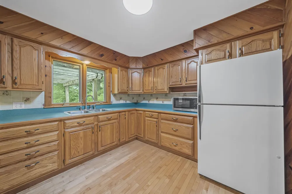 6586 Betsie River Road Grant Township, MI 49643