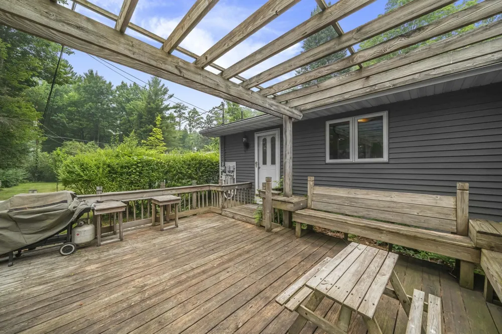 6586 Betsie River Road Grant Township, MI 49643