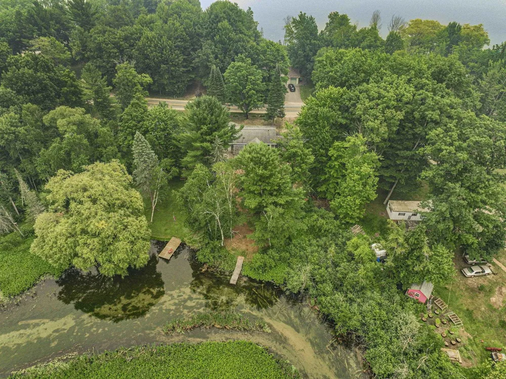 6586 Betsie River Road Grant Township, MI 49643