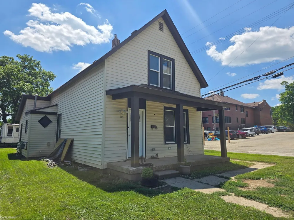 115 Robertson Street Mt Clemens City, MI 48043