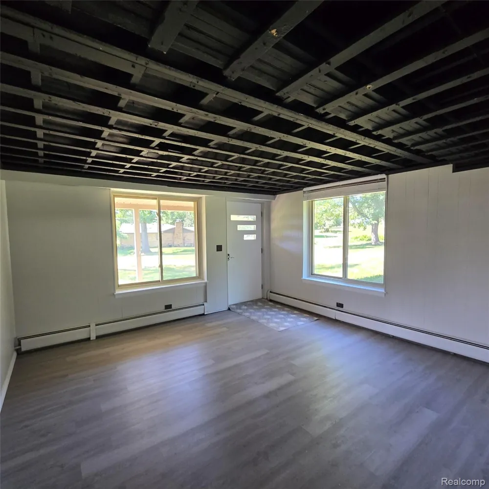 311 Nevada Avenue Rochester Hills City, MI 48309