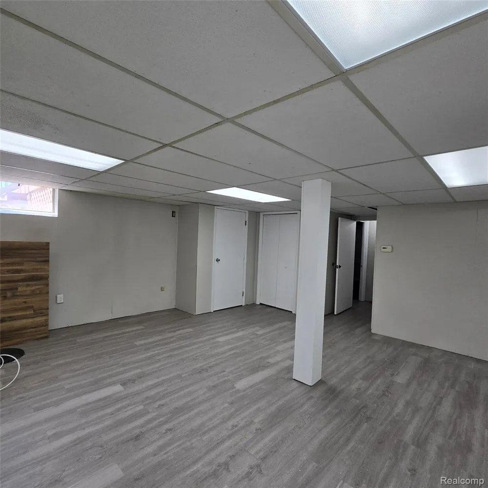 311 Nevada Avenue Rochester Hills City, MI 48309