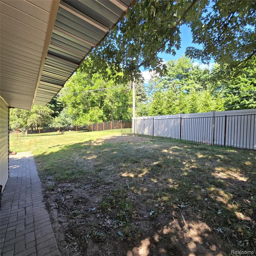 311 Nevada Avenue Rochester Hills City, MI 48309