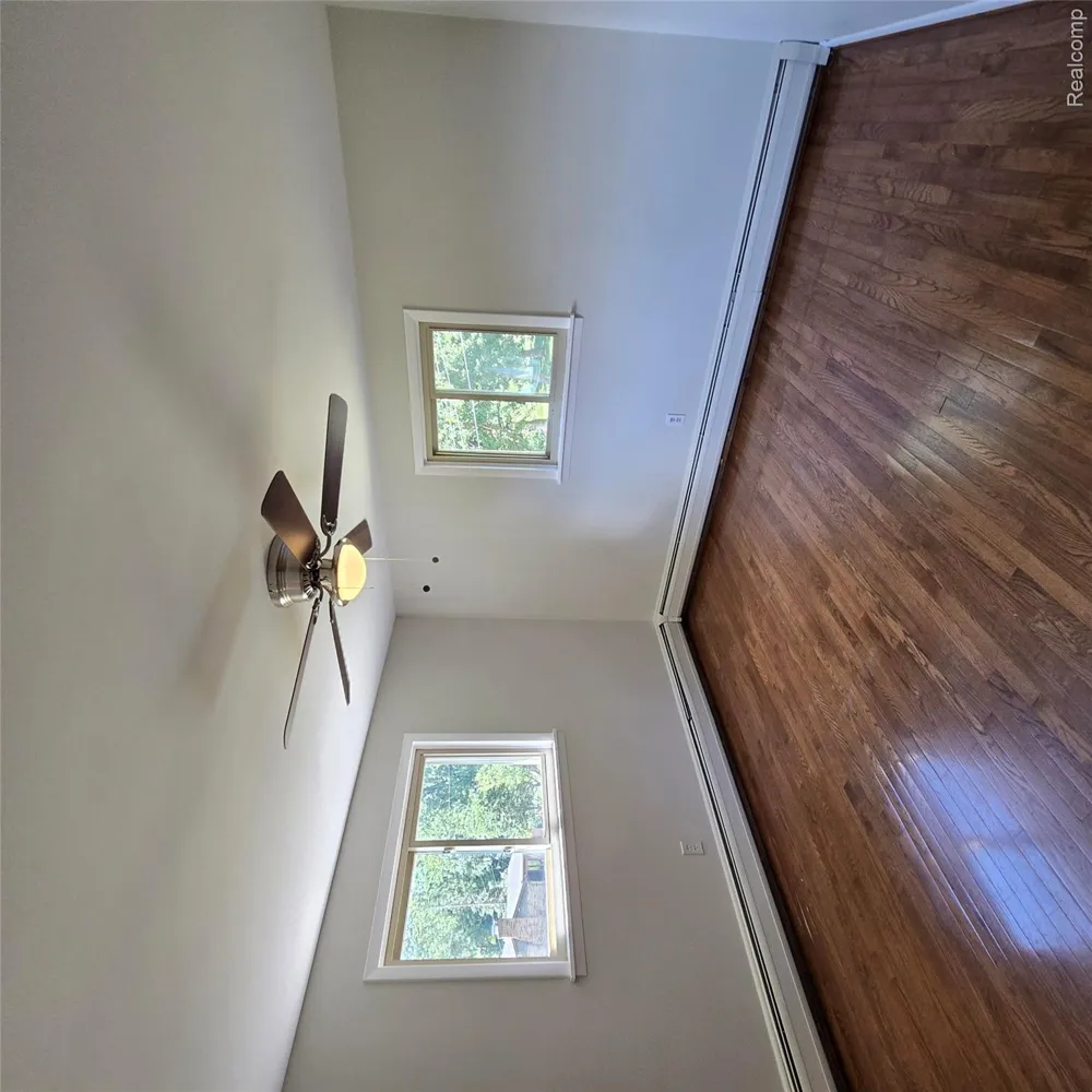 311 Nevada Avenue Rochester Hills City, MI 48309