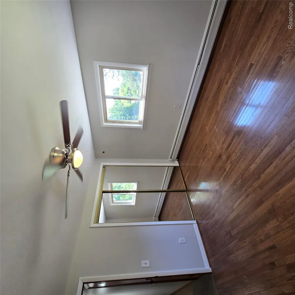 311 Nevada Avenue Rochester Hills City, MI 48309