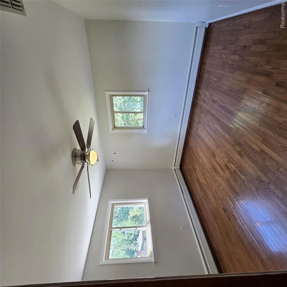 311 Nevada Avenue Rochester Hills City, MI 48309