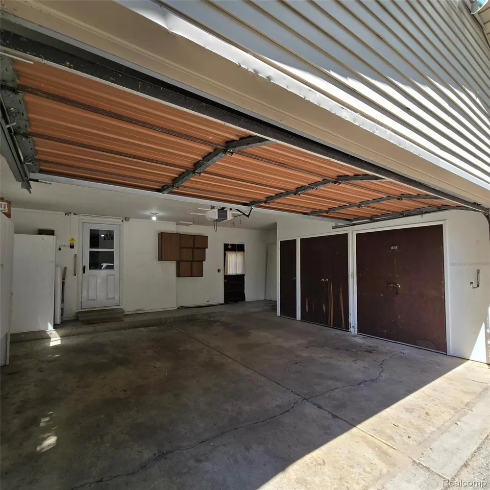 311 Nevada Avenue Rochester Hills City, MI 48309