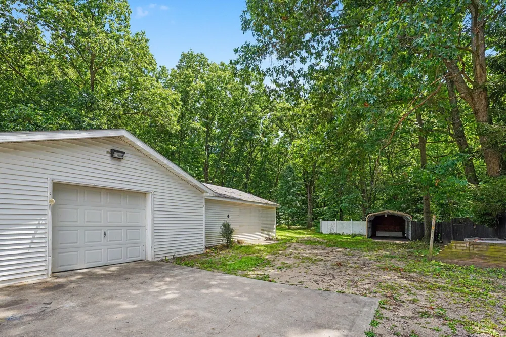 29201 Jewells Antwerp Township, MI 49065