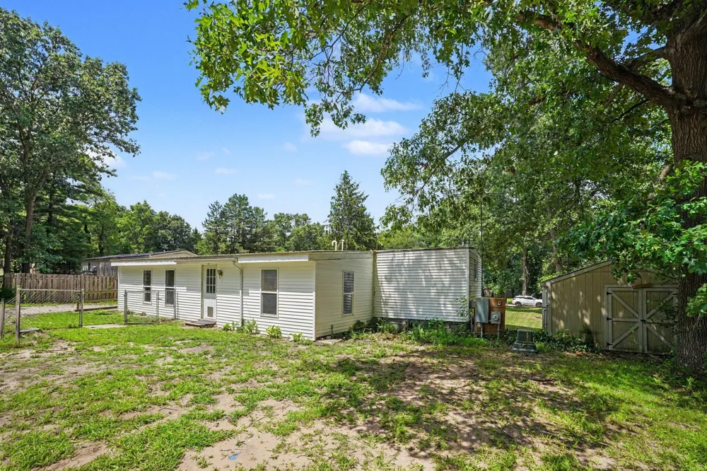 29201 Jewells Antwerp Township, MI 49065