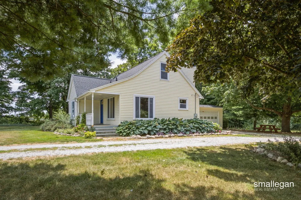 4005 Hendershot Avenue NW Alpine Township, MI 49544