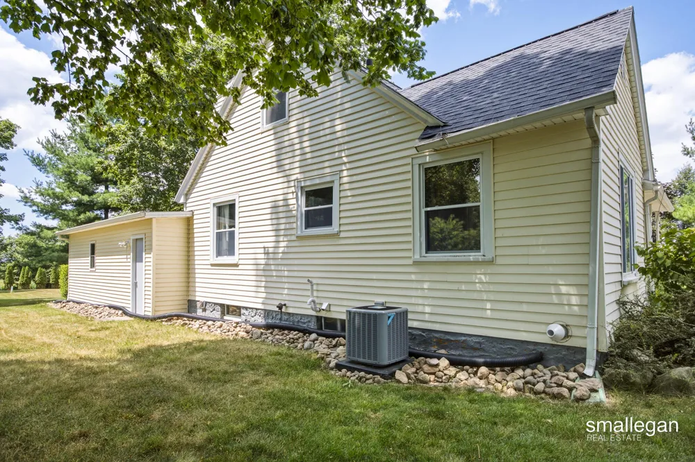 4005 Hendershot Avenue NW Alpine Township, MI 49544