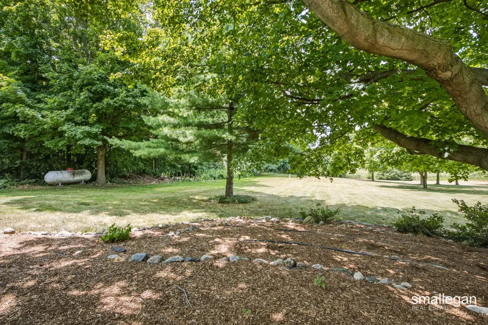 4005 Hendershot Avenue NW Alpine Township, MI 49544
