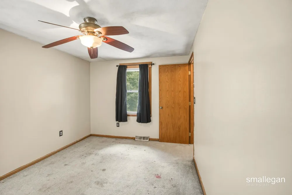 4005 Hendershot Avenue NW Alpine Township, MI 49544