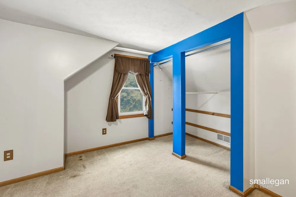 4005 Hendershot Avenue NW Alpine Township, MI 49544