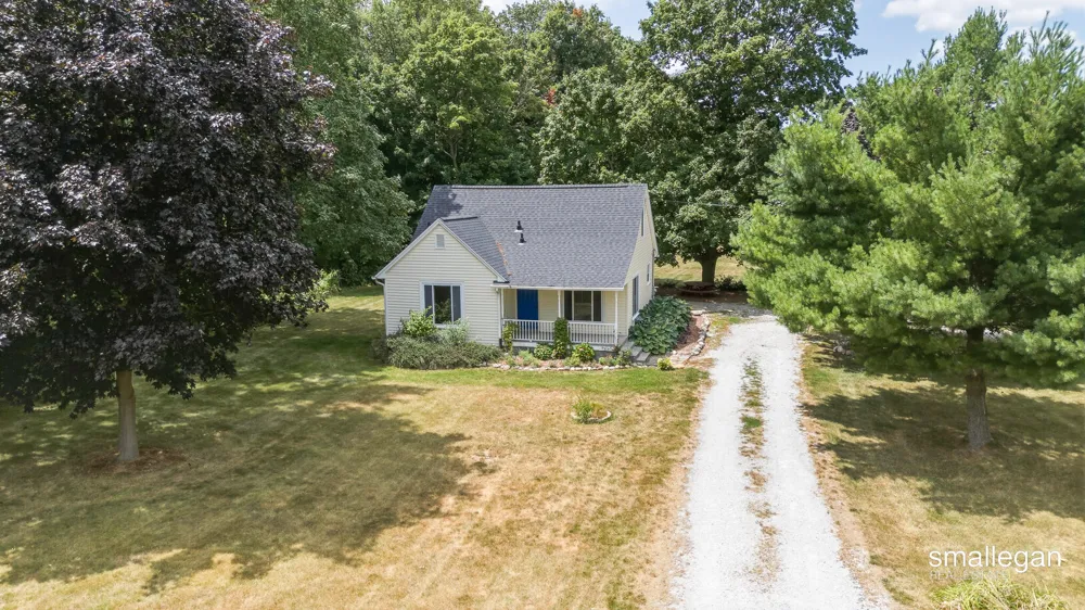 4005 Hendershot Avenue NW Alpine Township, MI 49544