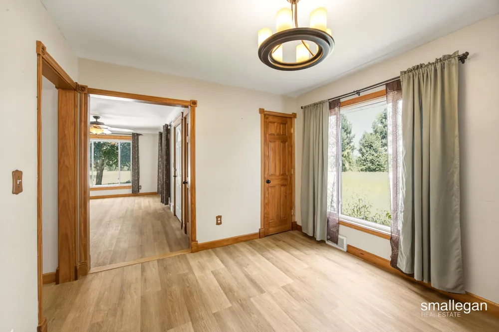 4005 Hendershot Avenue NW Alpine Township, MI 49544